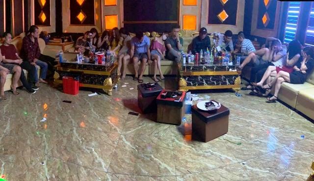 Các đối tượng mở tiệc ma túy trong quán karaoke bị bắt giữ