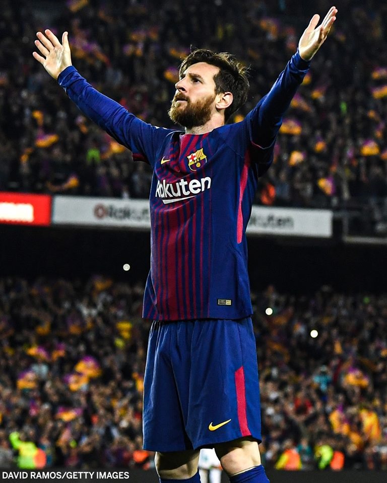 Hãy tưởng tượng bạn ghi 40 bàn mỗi năm trong 15 năm, bạn sẽ nghỉ hưu với 600 bàn thắng. Lionel Messi hiện đang có 697 bàn thắng trong sự nghiệp.