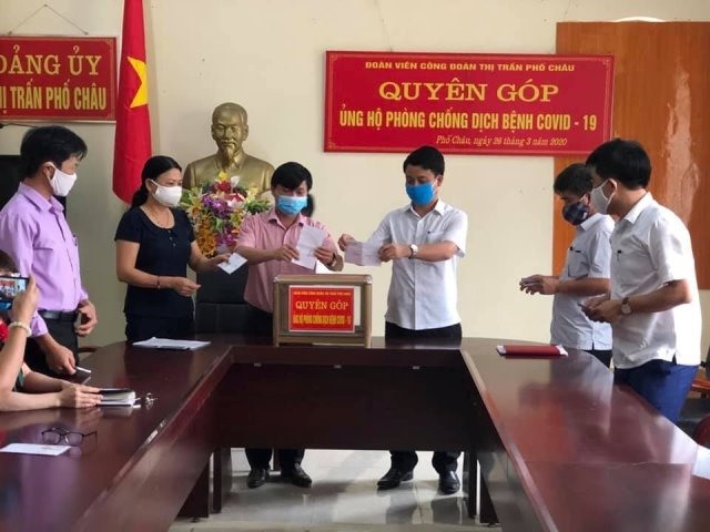 Công đoàn thị trấn Phố Châu quyên góp ủng hộ phòng dịch COVID  19