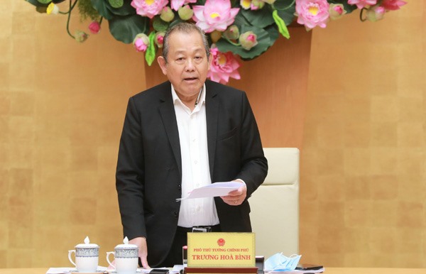 Phó Thủ tướng Thường trực Chính phủ Trương Hoà Bình phát biểu tại cuộc họp. Ảnh: VGP/Lê Sơn