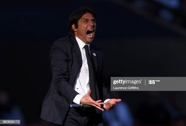 2. Antonio Conte | Inter Milan (được Chelsea trả 9,8 triệu euro mỗi năm) | 30 triệu euro