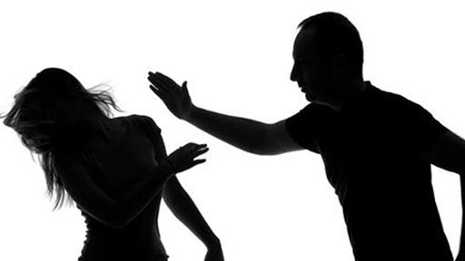 Hành động mang tính bạo lực sẽ khiến mối quan hệ khó cứu vãn.