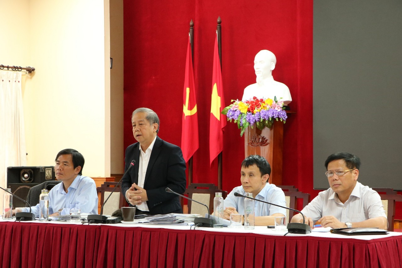 Ông Phan Ngọc Thọ - Chủ tịch UBND tỉnh Thừa Thiên - Huế phát biểu tại buổi họp báo. Ảnh: PĐ.