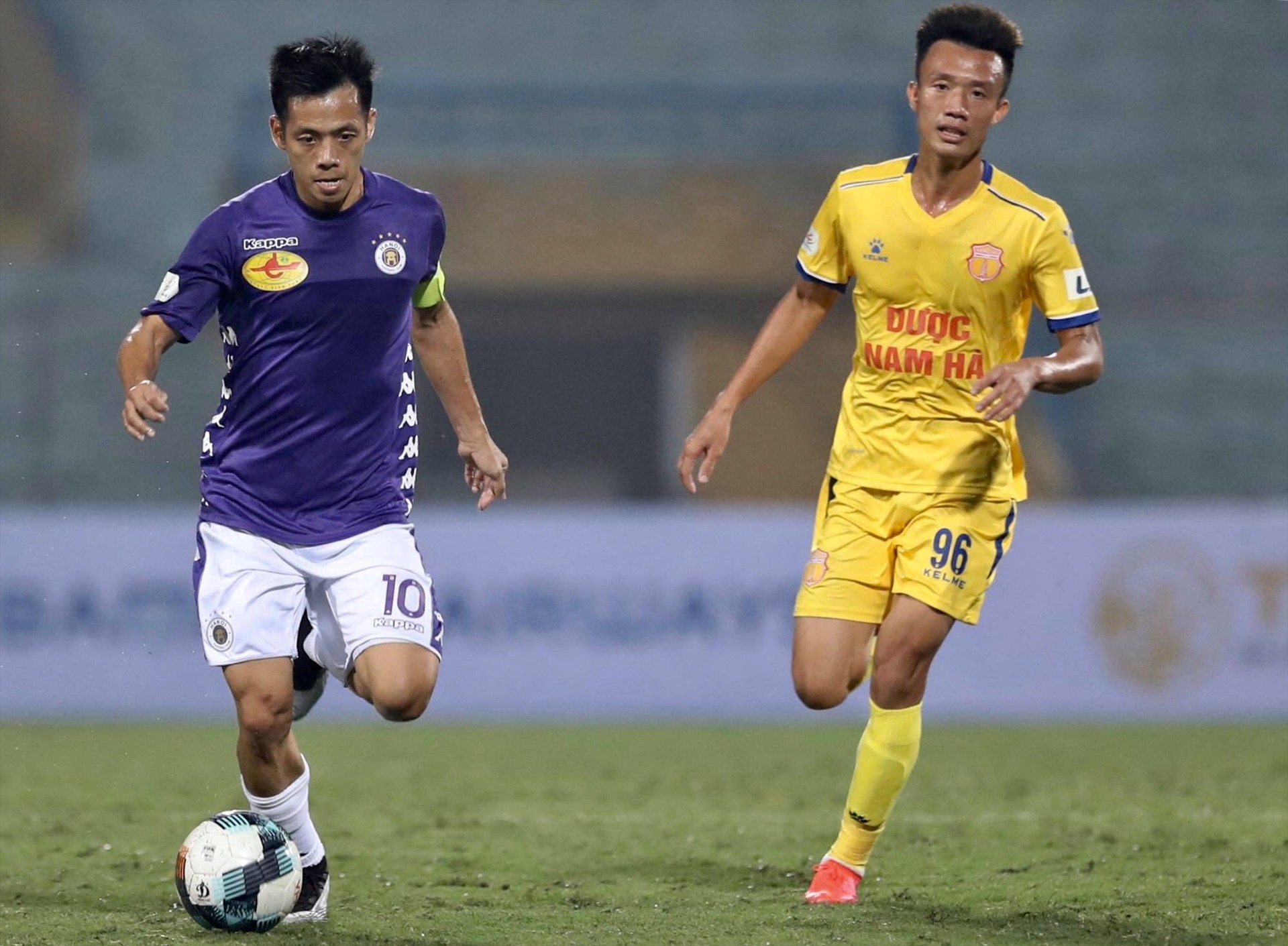 Trận đấu giữa Hà Nội và Nam Định ở vòng 1 LS V.League 2020 diễn ra trên sân Hàng Đẫy kém đi phần hấp dẫn khi vắng “cầu thủ số 12“.
