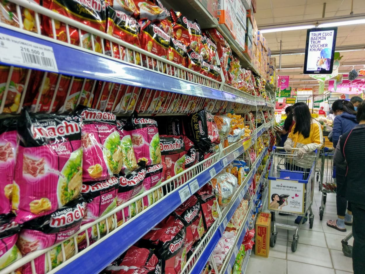 TPHCM: Người dân đi siêu thị tăng cao nhưng không khan hiếm hàng hoá