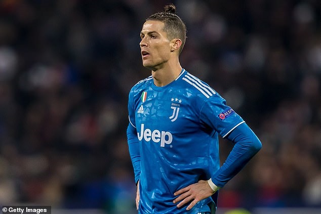 Ronaldo có thể phải rời Juve ở Hè 2020? . Ảnh: