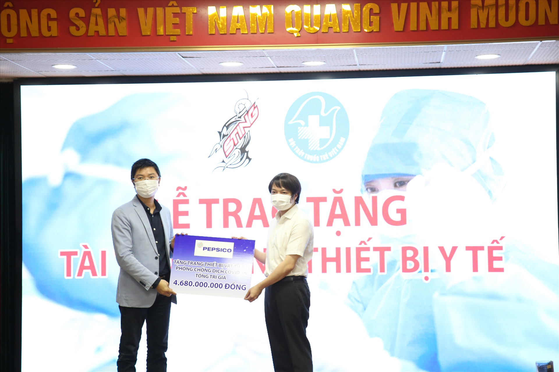 4,860 tỉ đồng được trao cho Hội Thầy thuốc trẻ Việt Nam.