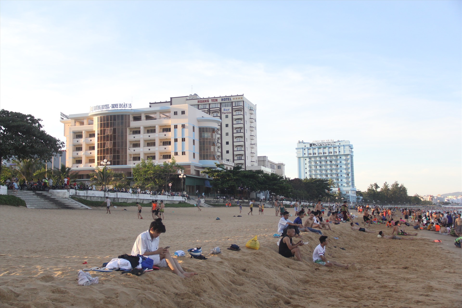 Khách sạn Bình Dương nằm dọc theo bờ biển Quy Nhơn. Ảnh: Nguyễn Tri
