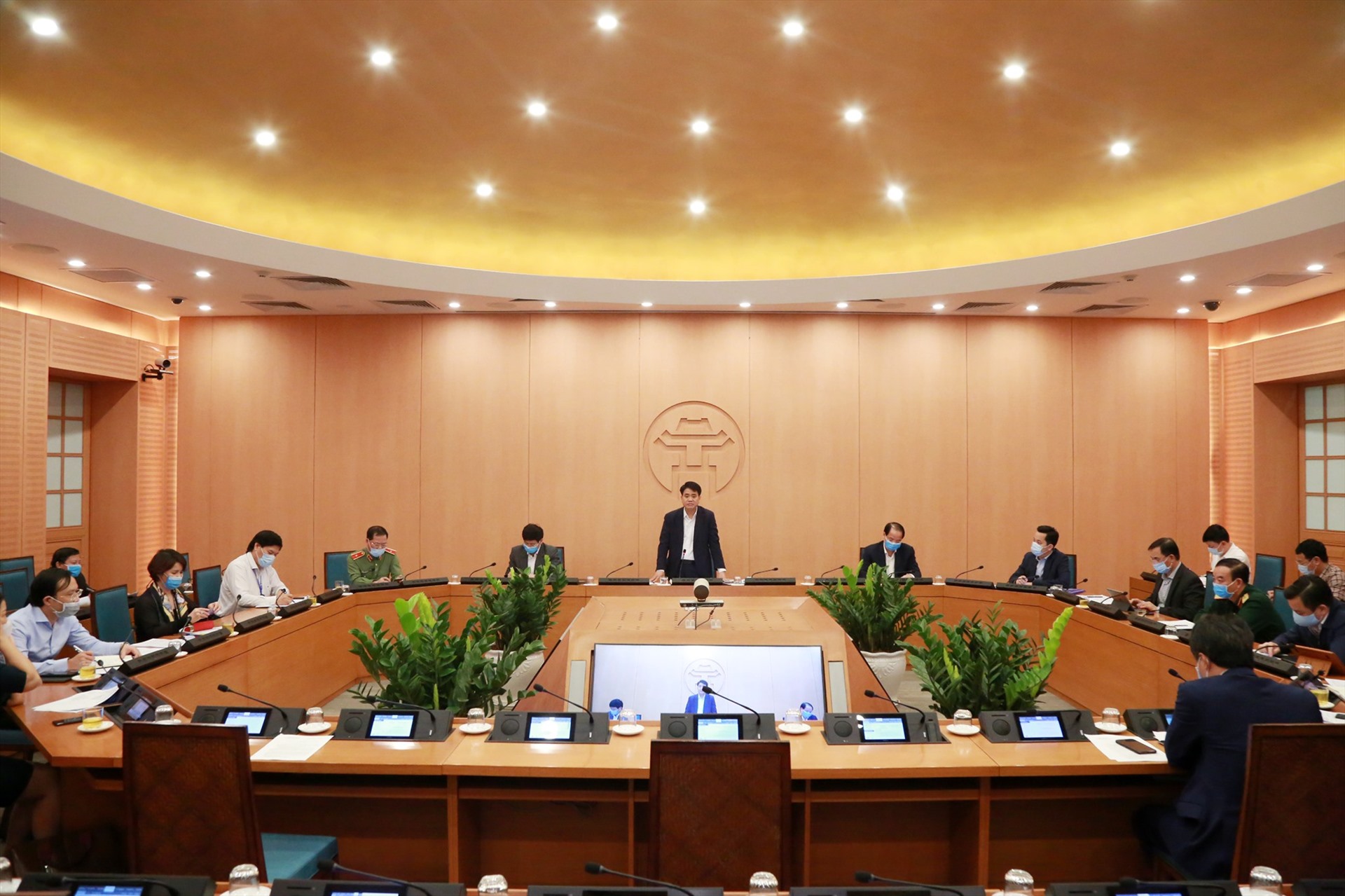 Cuộc họp Ban chỉ đạo phòng chống dịch COVID-19 thành phố Hà Nội chiều 15.4.