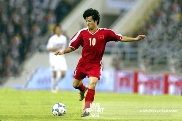Văn Quyến từng là tiền đạo số 1 Việt Nam. Ảnh: Sportasia
