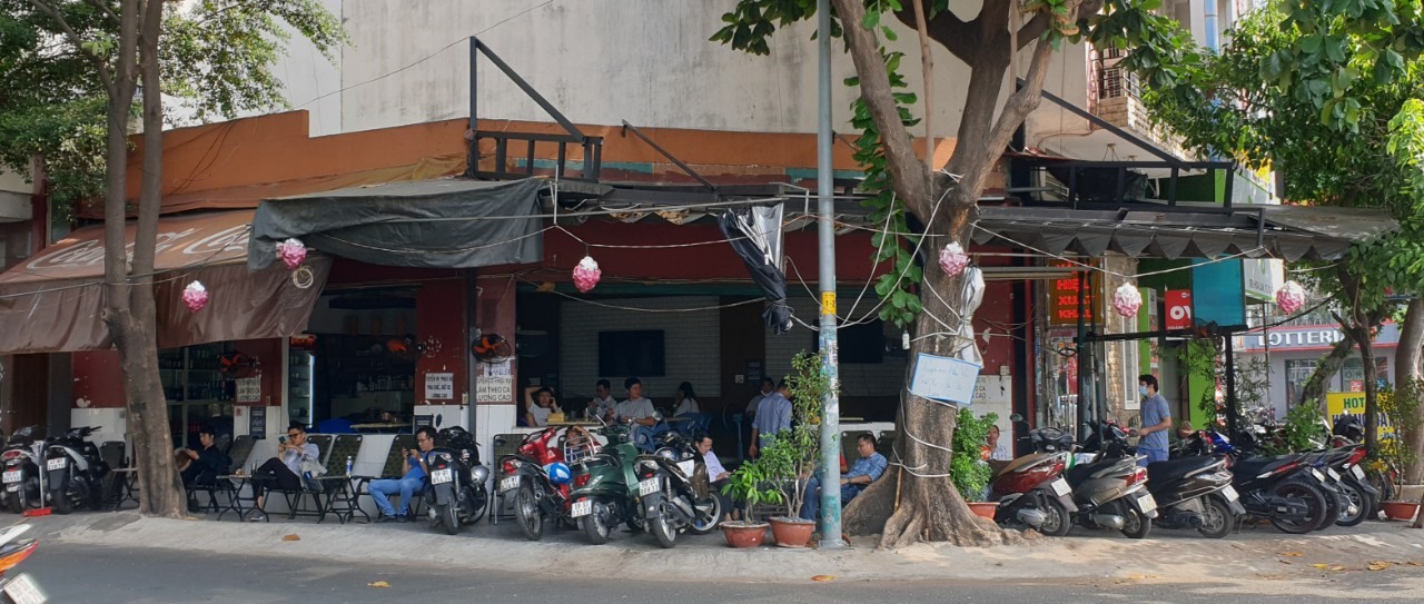 Quán cafe ở Phường 2, quận Phú Nhuận.