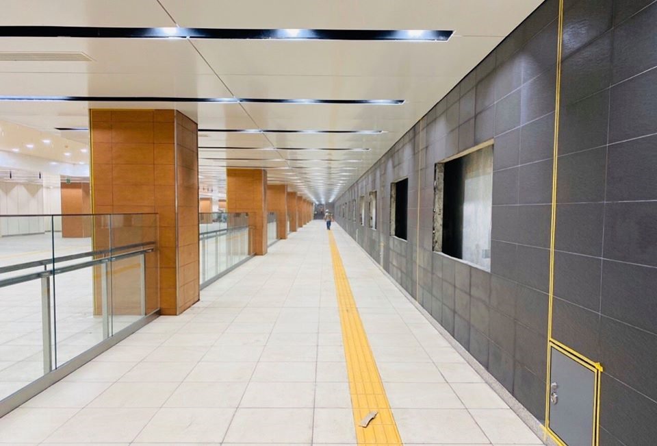 Đồng thời cùng, MAUR và các nhà thầu đã hoàn thiện cơ bản công tác thi công tầng B1 ga Nhà Hát Thành phố thuộc tuyến metro số 1 sớm hơn 96 ngày so với kế hoạch.  Ảnh: MAUR