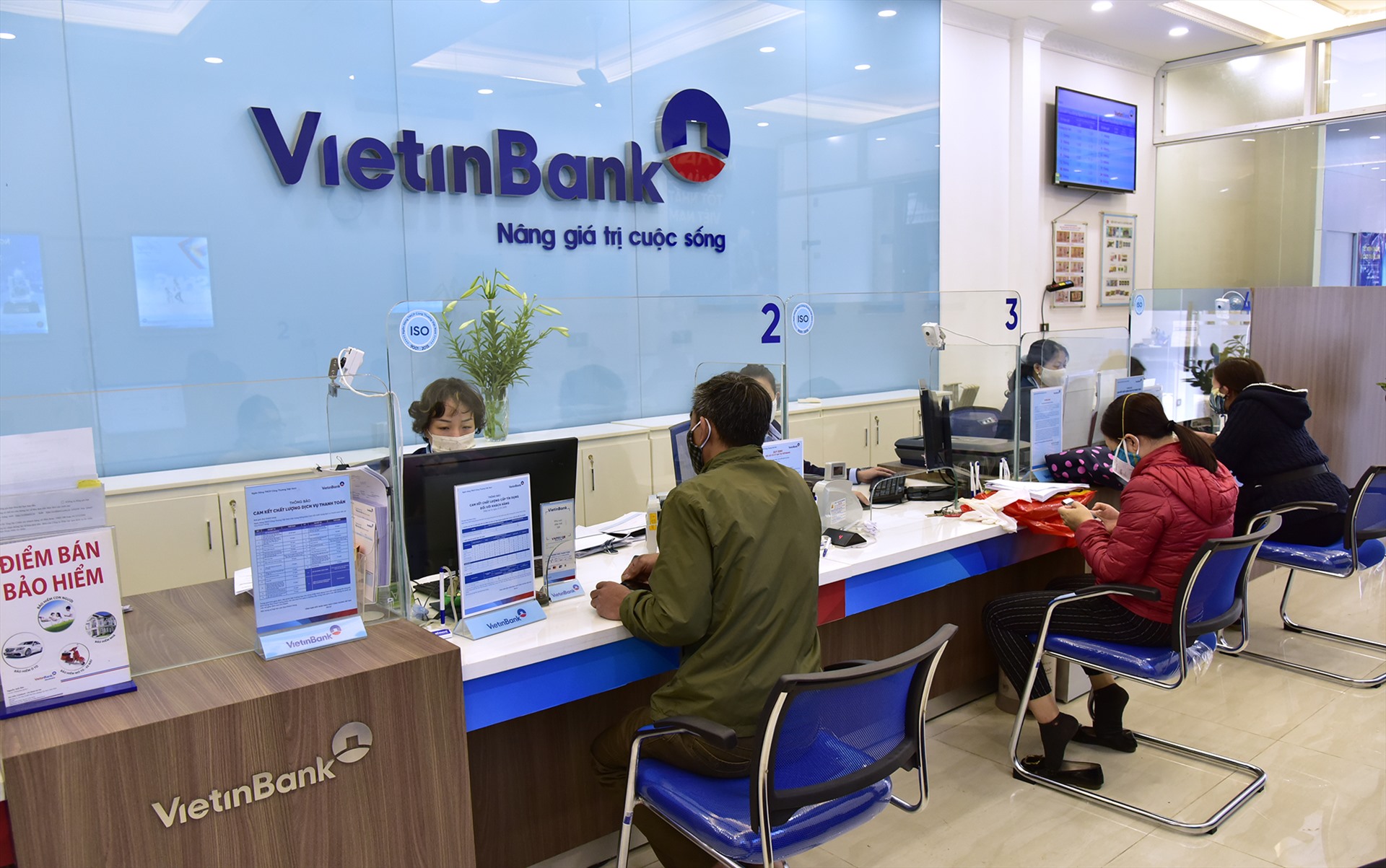 VietinBank nỗ lực để giảm lãi suất cho vay hỗ trợ khách hàng.
