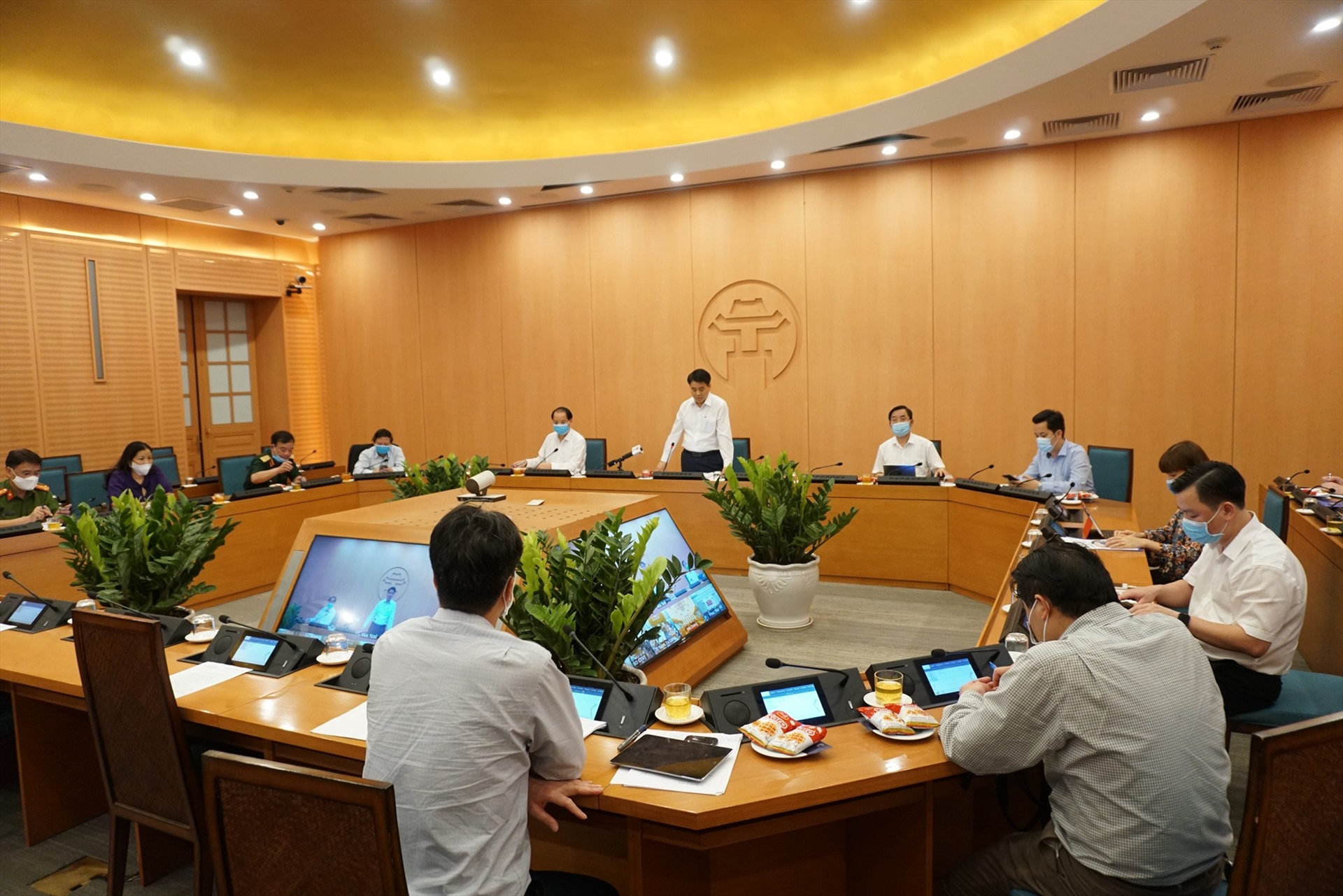 Chủ tịch Hà Nội chủ trì cuộc họp Ban chỉ đạo phòng chống dịch COVID-19 chiều 29.4.