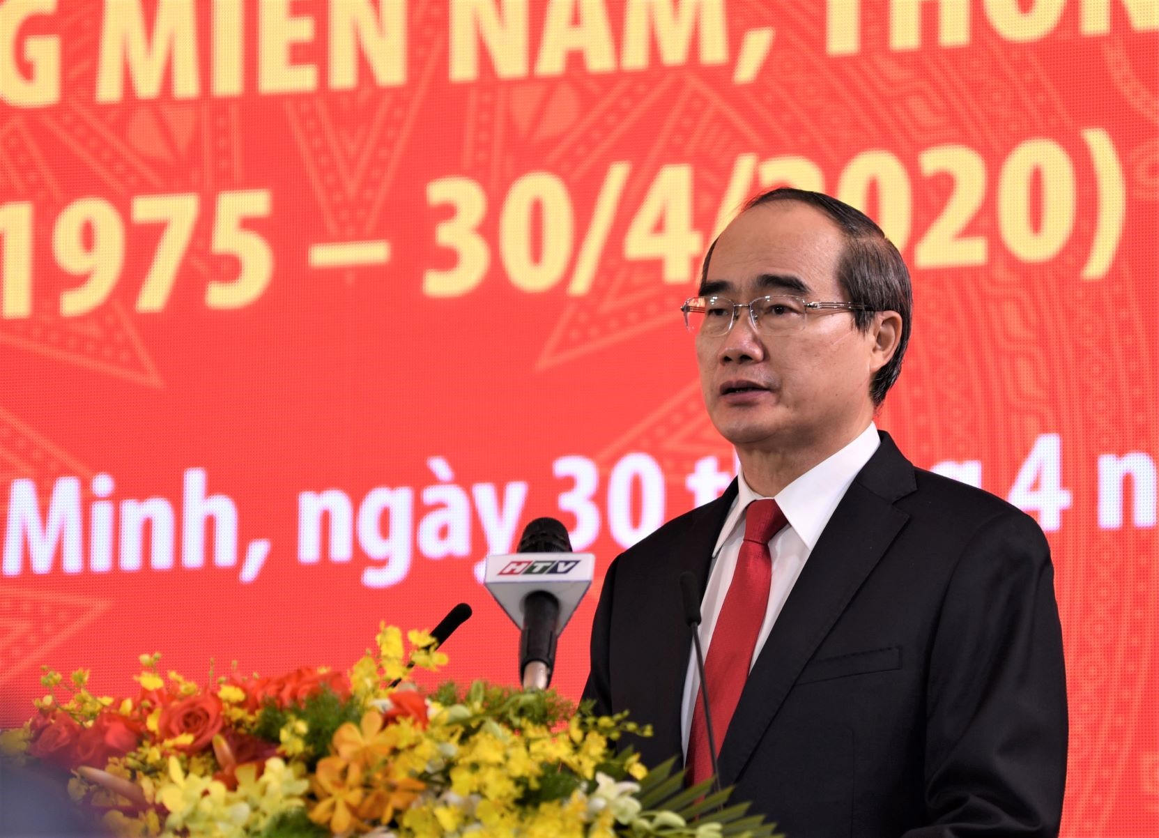 Ủy viên Bộ Chính trị, Bí thư Thành ủy TPHCM Nguyễn Thiện Nhân phát biểu tại lễ kỷ niệm. Ảnh Nam Dương