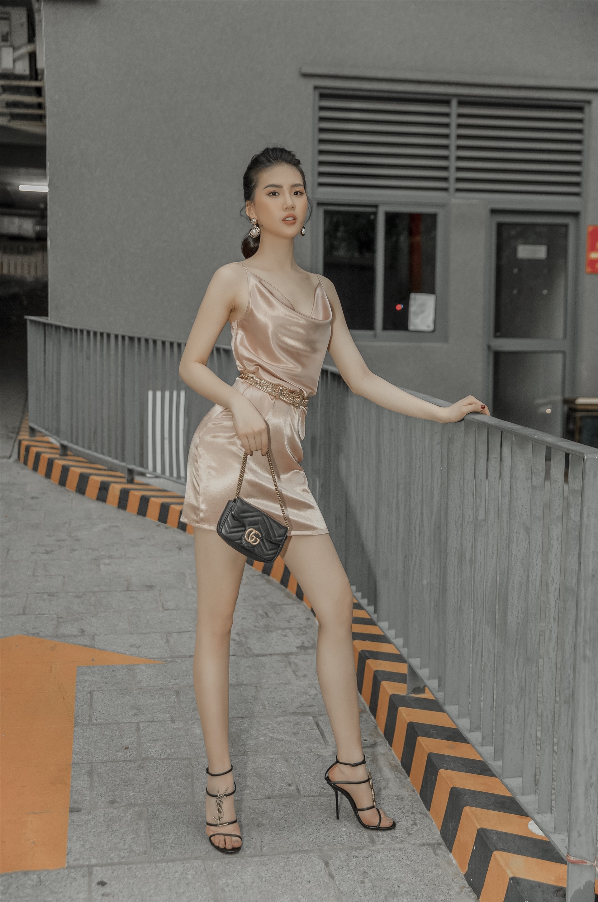 Siêu mẫu Quỳnh Hoa tiết lộ bí quyết giữ vòng eo 54cm