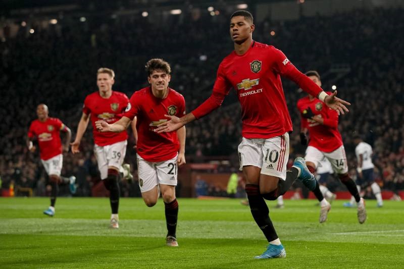 Các ngôi sao Man United sẽ giảm lương. Ảnh: Getty.