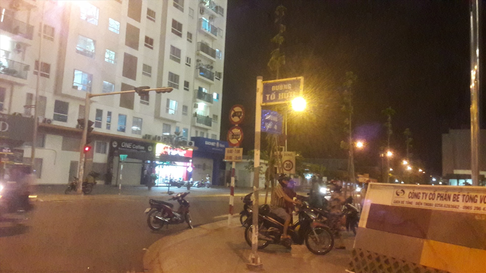Đường số 4, đoạn giao đường Tố Hữu (Nha Trang, Khánh Hòa) đã cấm xe 1,5 tấn vào  buổi sáng và chiều tối.