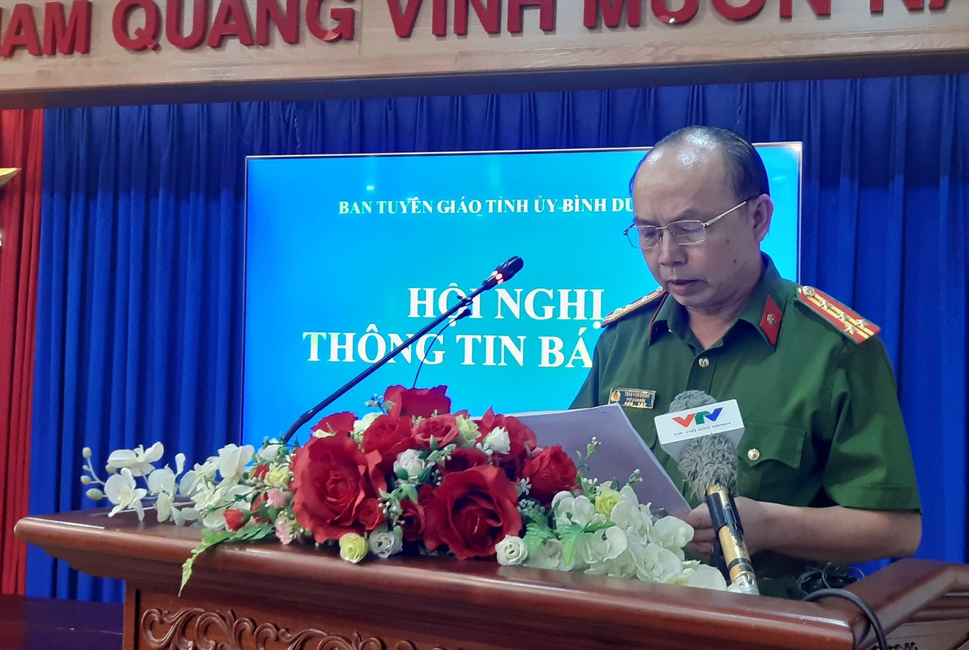 Đại tá Trần Văn Chính - Phó Giám đốc Công an tỉnh Bình Dương thông tin vụ án. Ảnh. ĐT