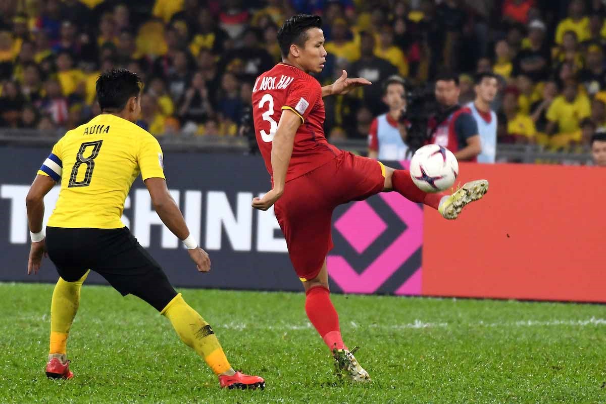So với tuyển Malaysia, các cầu thủ tuyển Việt Nam sẽ trở lại thi đấu sớm hơn. Ảnh: AFF.