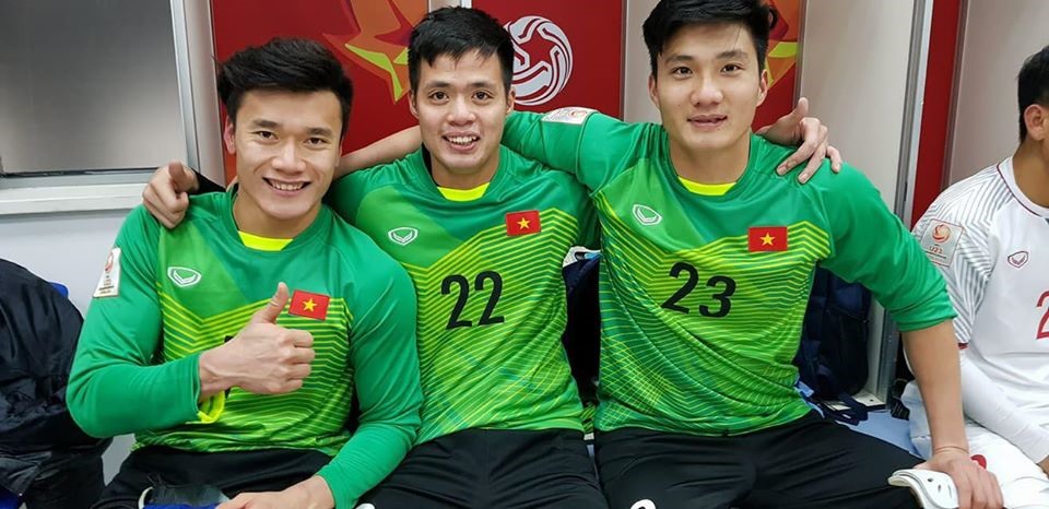 Đặng Ngọc Tuấn (số 22) bên cạnh Bùi Tiến Dũng và Nguyễn Văn Hoàng tại VCK U23 Châu Á 2018. Ảnh: Facebook nhân vật.