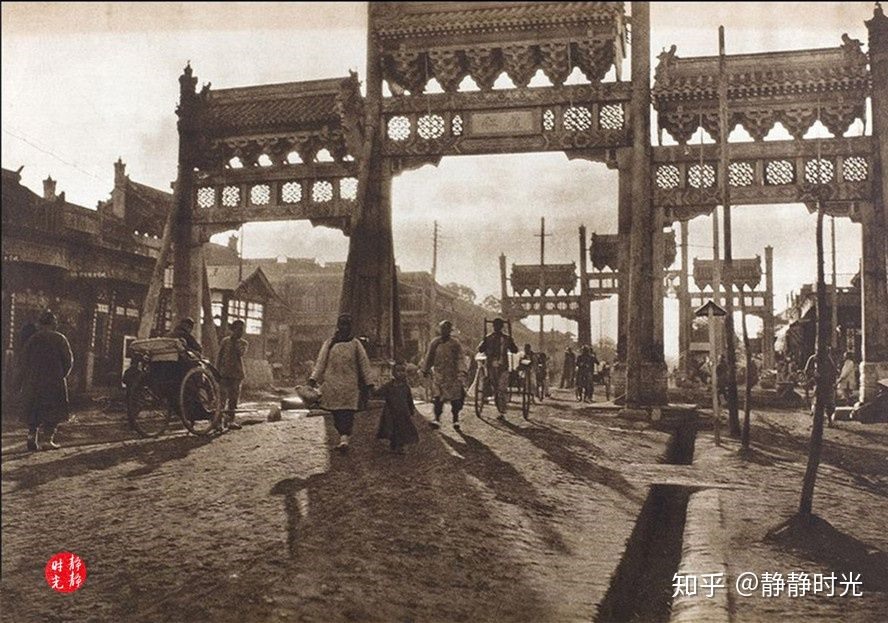 Bức ảnh này là một đường ở Bắc Kinh thời nhà Thanh. Ảnh: Zhihu