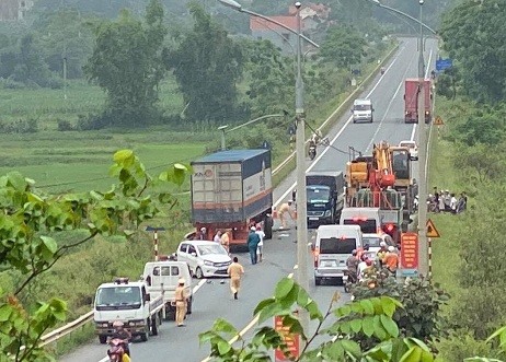 Hiện trường vụ tại nạn giao thông khiến 5 người thương vong tại thị trấn Đồng Mỏ, huyện Chi Lăng, tỉnh Lạng Sơn. Ảnh: Người dân cung cấp