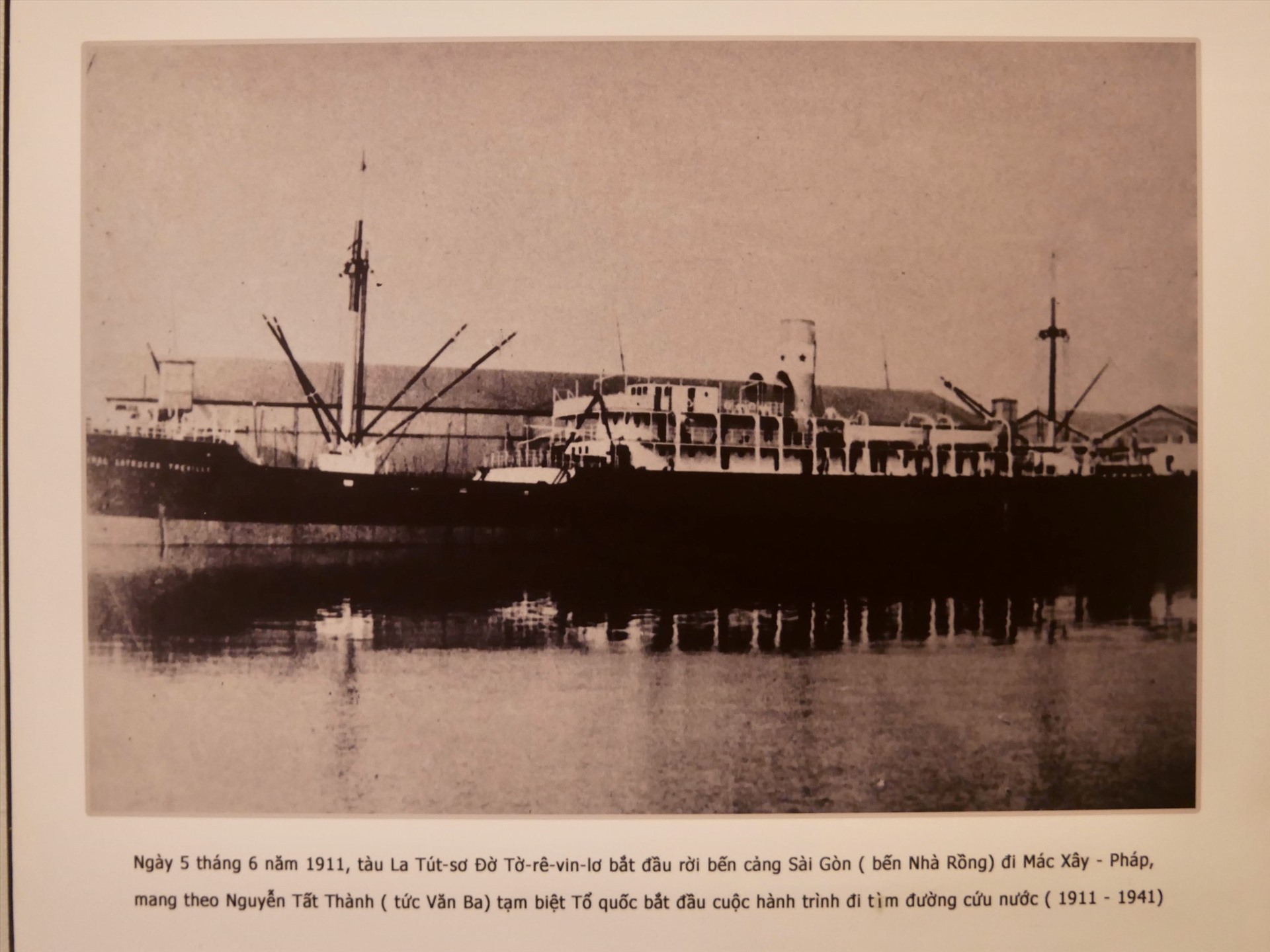 Hình ảnh về chiếc tàu La Tút-sơ Đờ Tờ-rê-vin-lơ, nơi Bác Hồ làm công việc phụ bếp để đi tìm đường cứu nước