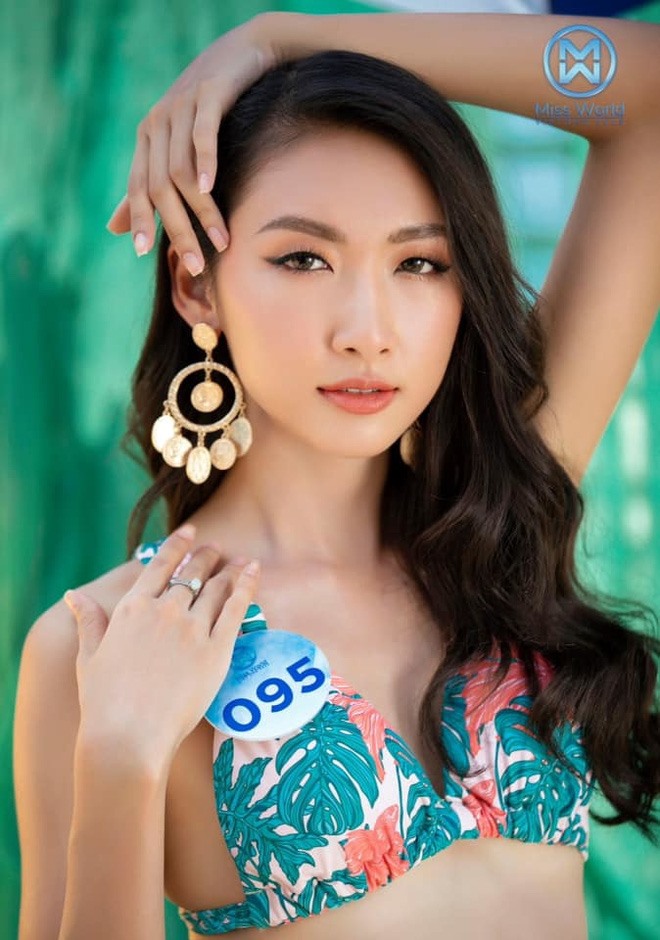 Đặc biệt, Thanh Khoa sở hữu chiều cao 1m77 và số đo 3 vòng 82 - 64 - 92 và là một người mẫu nổi tiếng trong làng mẫu trước khi đăng quang Hoa hậu Sinh viên Thế giới 2019. Ảnh: Miss World Việt Nam.