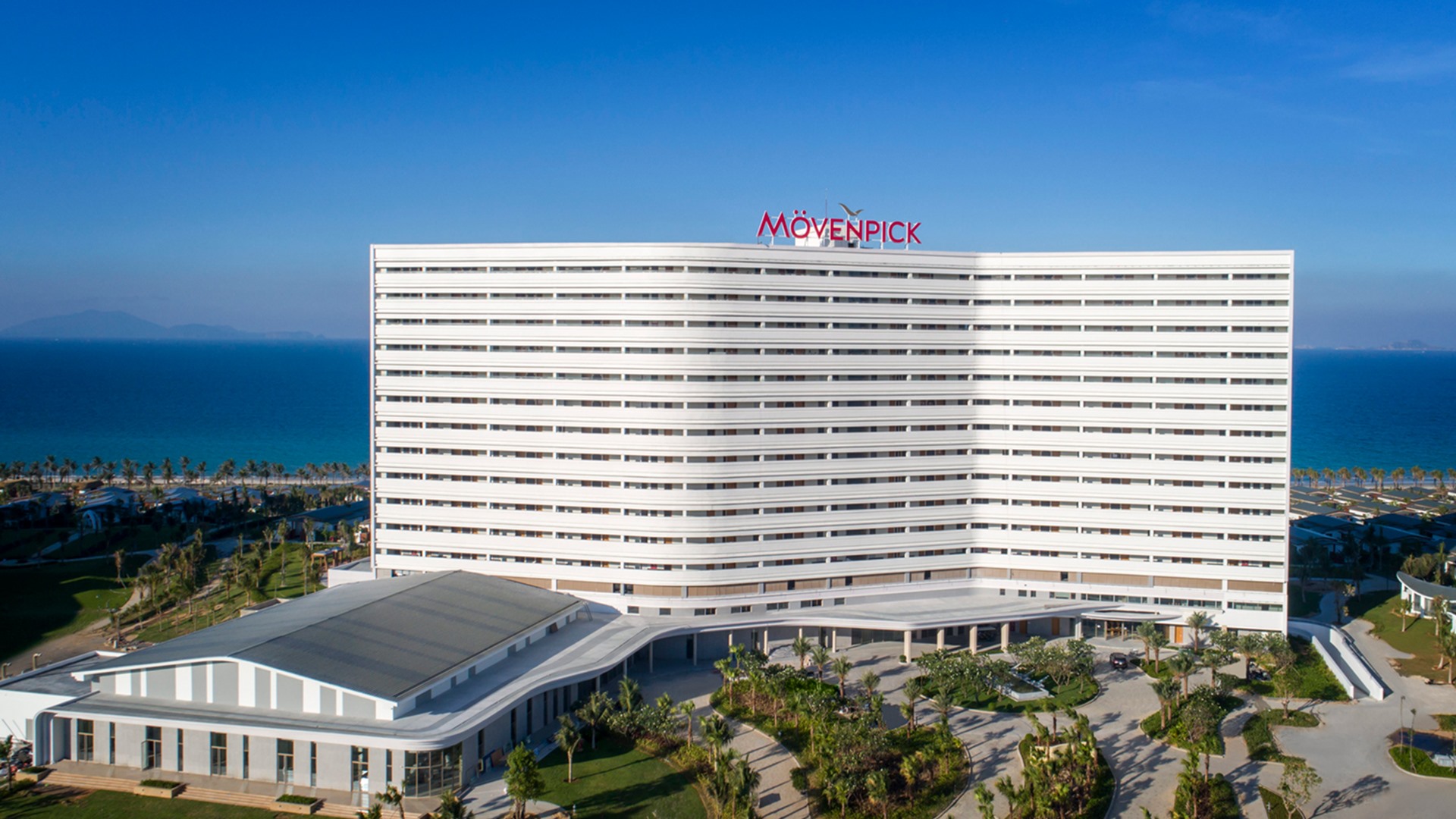 Khách sạn Movenpick.