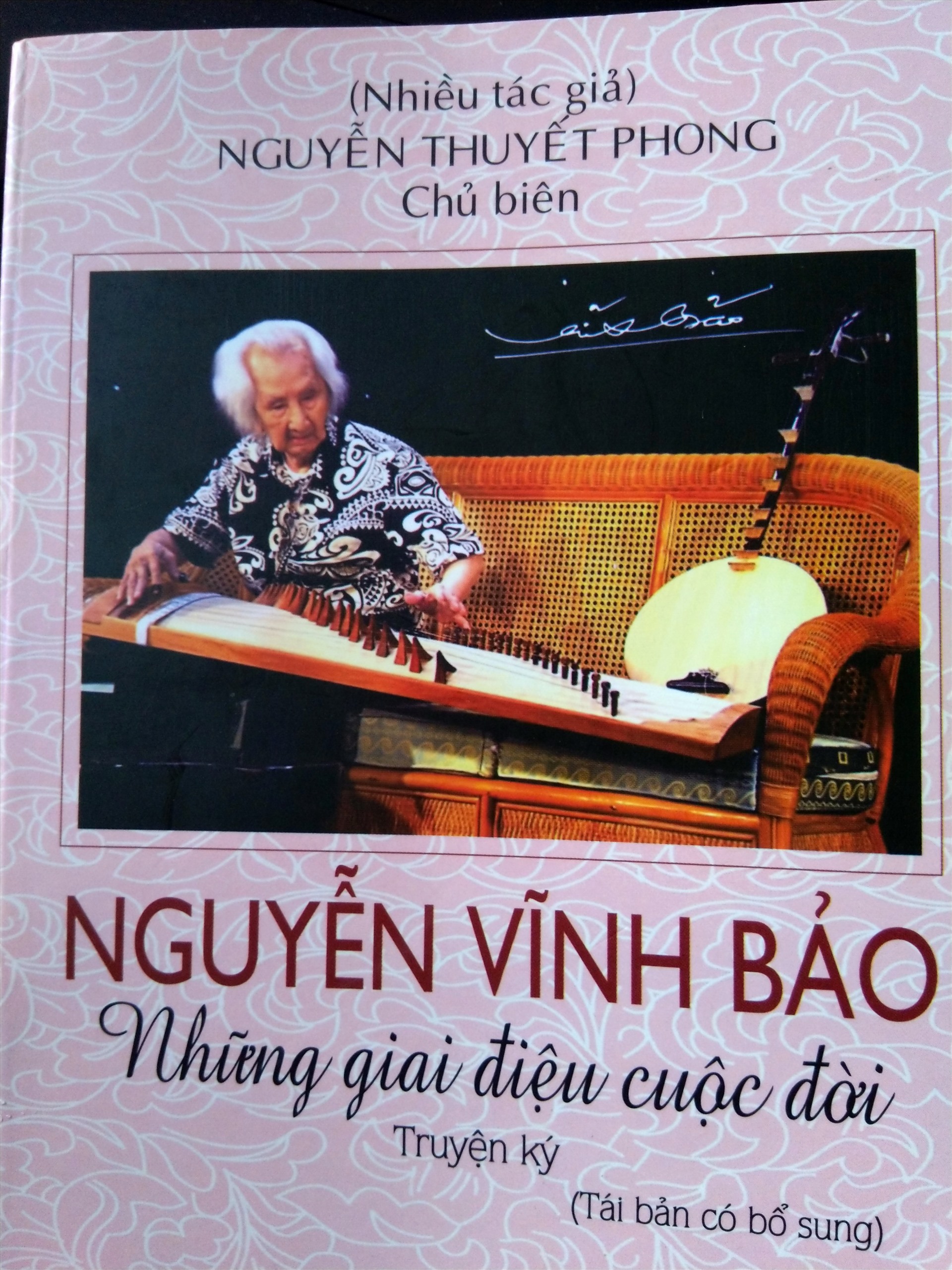 Tác phẩm Nguyễn Vĩnh Bảo- Những giai điệu cuộc đời. Ảnh: LT