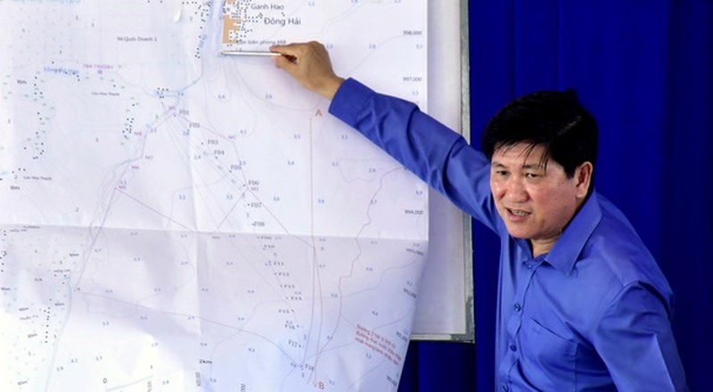 Phó Chủ tịch UBND tỉnh Cà Mau Lê Văn Sử tại buổi khảo sát thực địa điện gió Tân Thuận (ảnh Nhật Hồ)