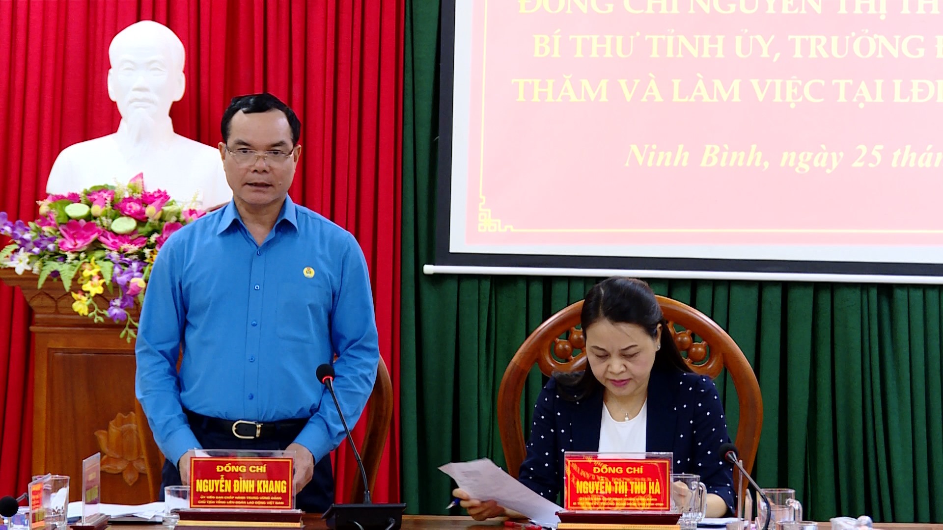 Đồng chí Nguyễn Đình Khang, Chủ tịch Tổng LĐLĐ Việt Nam phát biểu tại hội nghị. Ảnh: NT