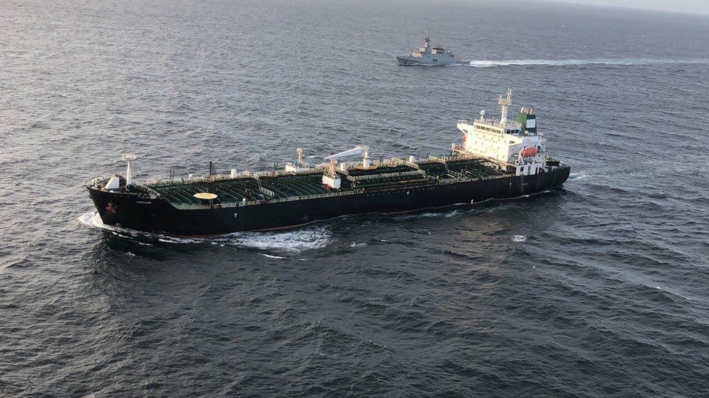 Tàu chở dầu Iran đến Venezuela. Ảnh: Twitter Tổng thống Maduro