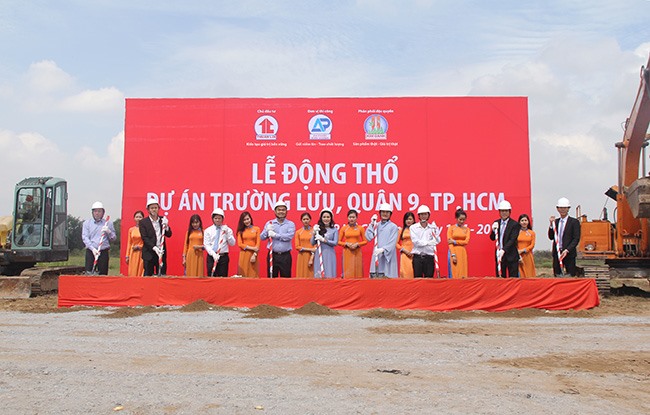 Công ty Kim Oanh tổ chức lễ động thổ và bán đất nền dự án Khu dân cư Trường Lưu vào năm 2017. Ảnh: Gia Miêu