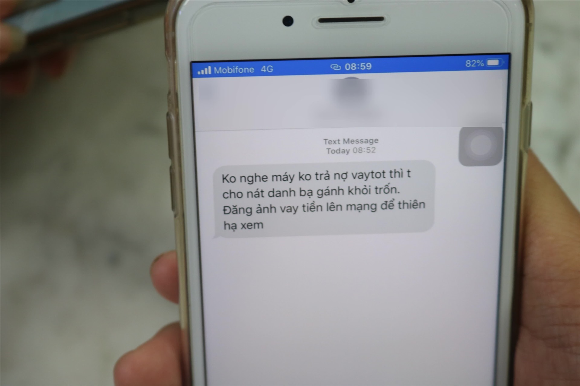 Một trong những tin nhắn đe dọa đến nạn nhân vay qua app. Ảnh: Huân Cao