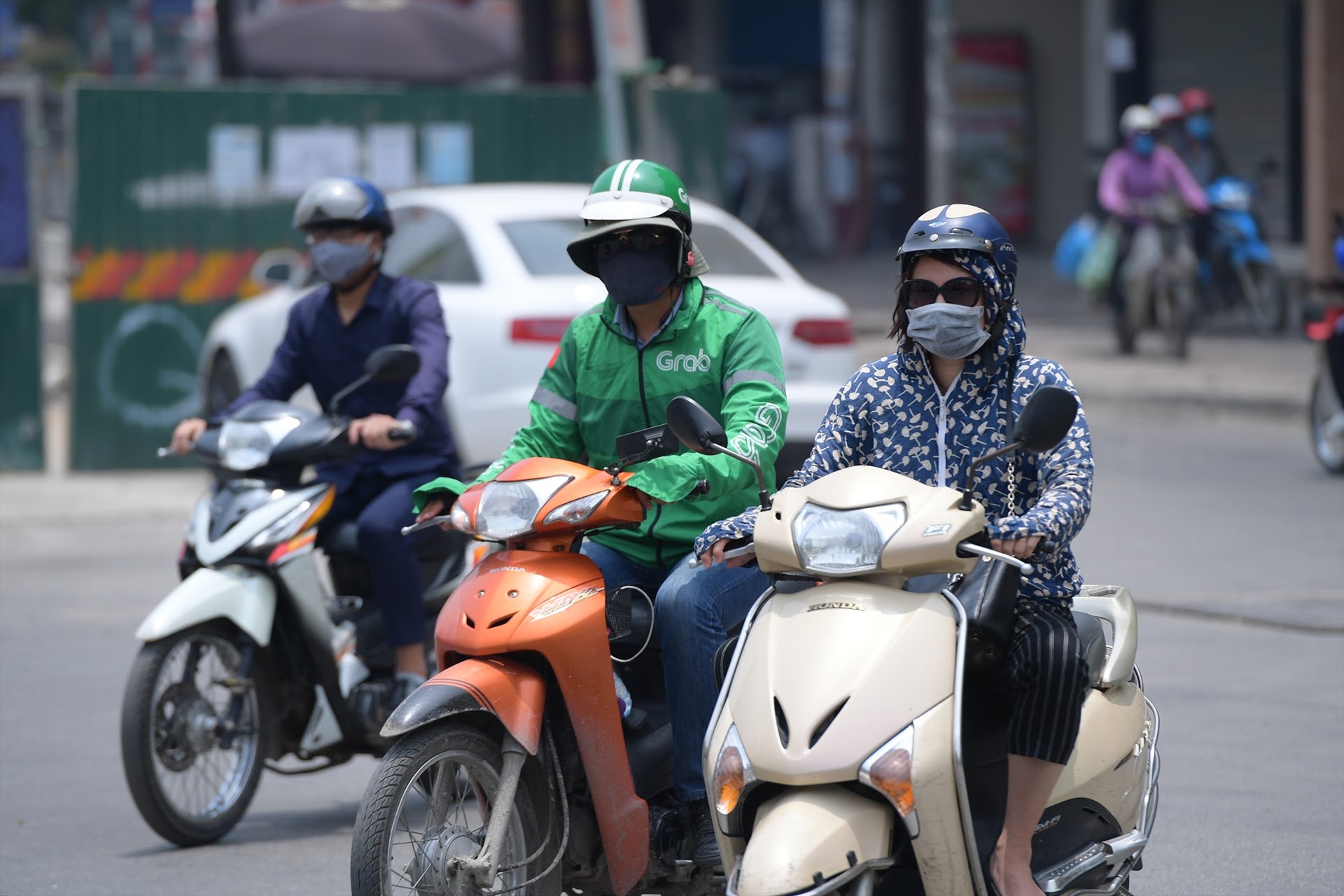 Mùa hè dự báo nắng nóng, Sở Công thương khẳng định sẽ đảm bảo cung ứng đủ điện. Ảnh: Sơn Tùng