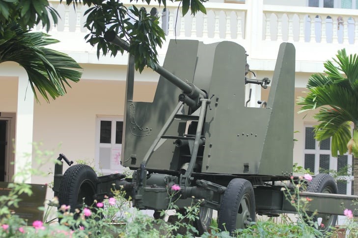 Pháo cao xạ 37mm được trưng bày tại bảo tàng.