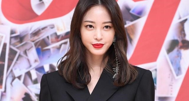 Han Ye Seul