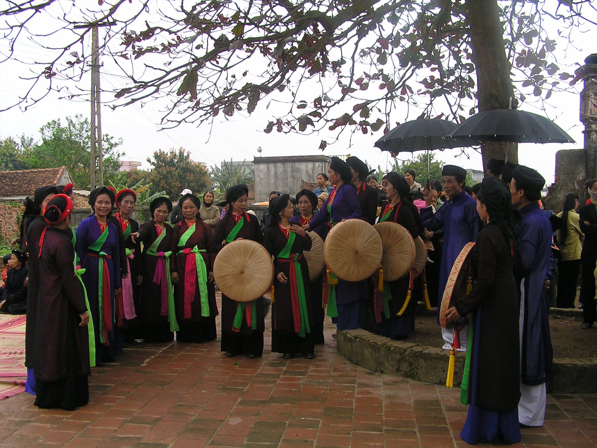 Quan họ làng Hữu Nghi. Ảnh: Bùi Quang Thanh