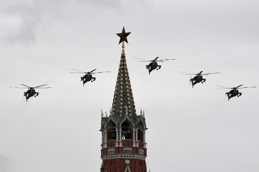 Có 75 máy bay quân sự và trực thăng, trong đó có sự xuất hiện của máy bay chiến đấu tàng hình Sukhoi Su-57 - máy bay chiến đấu tiên tiến nhất của Nga. Ảnh: AFP.