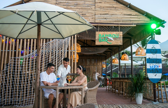 Bambour Bar – địa điểm giải trí tuyệt vời sau khi tham gia các hoạt động thể thao dưới nước