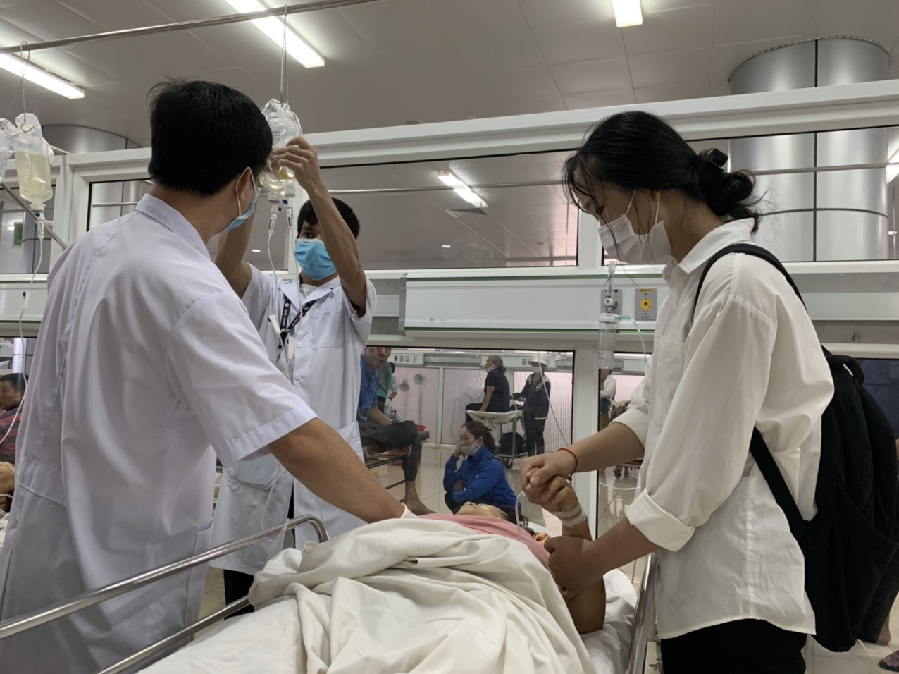 Hiện những nạn nhân trong vụ tai nạn đang được điều trị tại Bệnh viện Đa khoa Vùng Tây Nguyên.