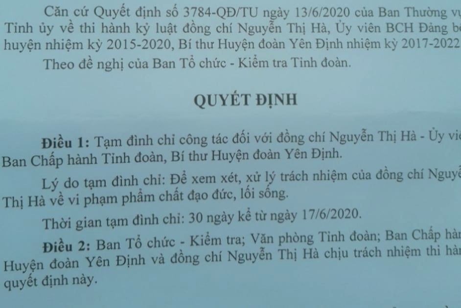 Quyết định tạm đình chỉ công tác 30 ngày đối với bà Nguyễn Thị Hà. Ảnh: Quách Du