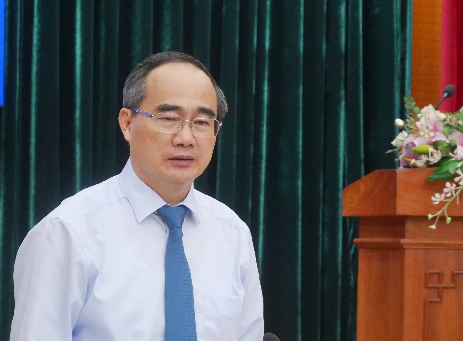 Ủy viên Bộ Chính trị, Bí thư Thành ủy TPHCM Nguyễn Thiện Nhân phát biểu tại lễ ký kết. Ảnh Hà Phương