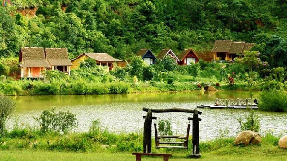 Làng Cù Lần. Ảnh: Dalatcity