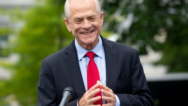Cố vấn thương mại Nhà Trắng Peter Navarro. Ảnh: AFP.
