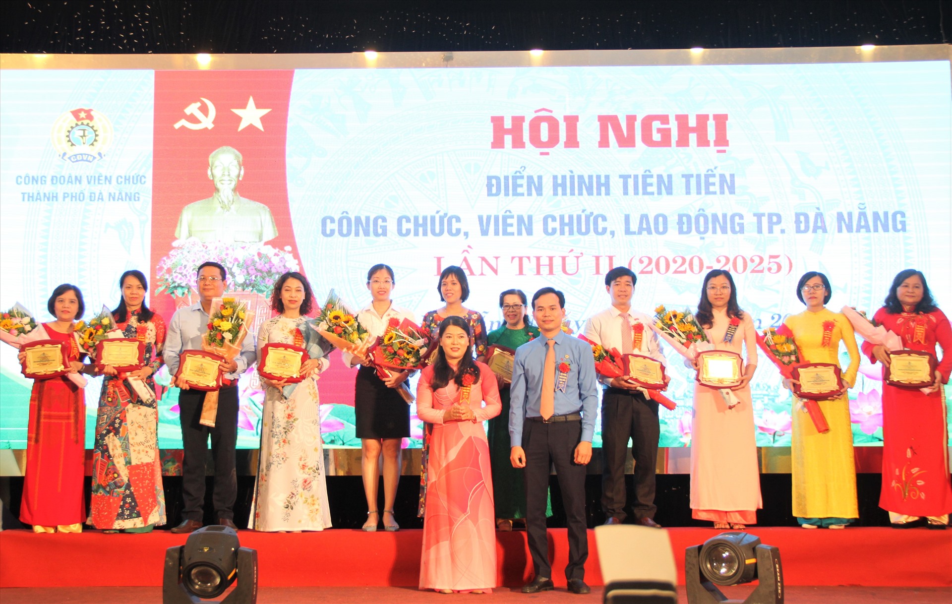 Công đoàn Viên chức TP Đà Nẵng biểu dương các cá nhân, tập thể có thành tích tiêu biểu trong phong trào thi đua yêu nước, giai đoạn 2015-2020