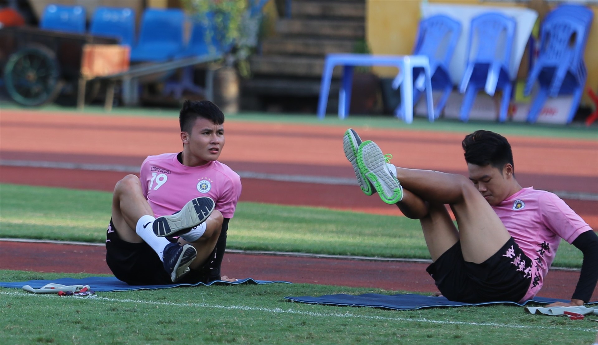 Với chấn thương gặp phải Quang Hải bỏ ngỏ khả năng ra sân trong trận đấu gặp Sài Gòn ở vòng đấu tới.