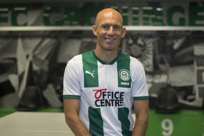 Tại Groningen, Robben vẫn mang áo số 10 quen thuộc. Ảnh: Groningen FC